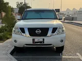 Great condition Nissan Patrol SE 2012 and New Battery and Tires  . Serious buyer